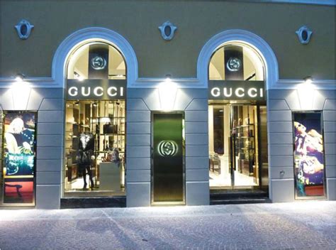 indirizzo negozio gucci napoli|Gucci .